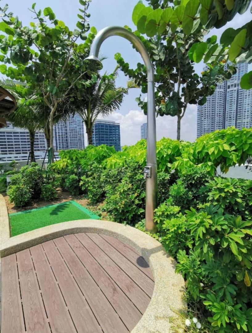 Almas Suites Poolview Netflix 100Mbps Bystay 努沙再也 外观 照片